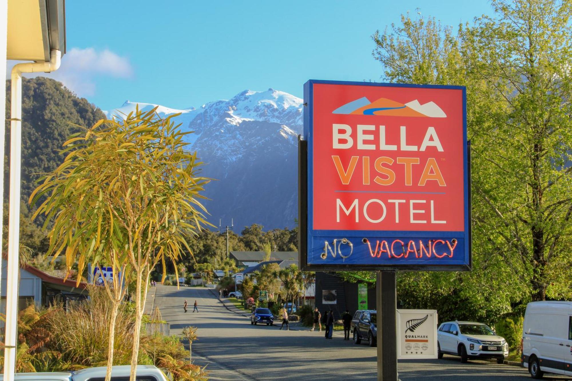 Bella Vista Motel Franz Josef Glacier Exterior photo